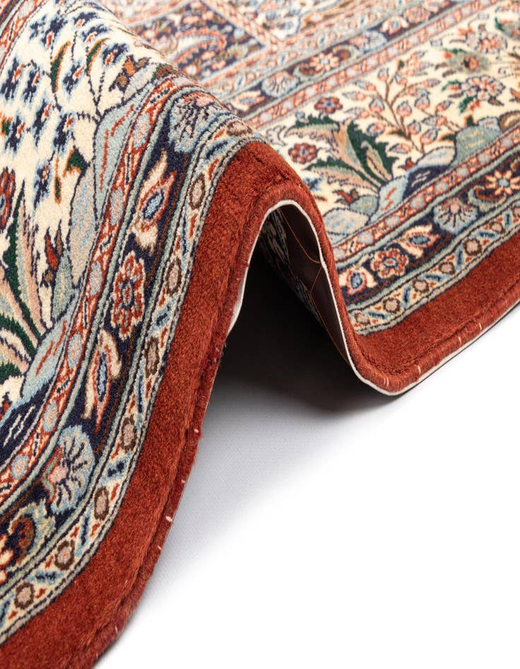 Detail image of  6' 9 x 9' 6 Mood Wool Rug