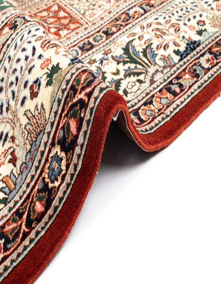 Detail image of  6' 7 x 9' 8 Mood Wool Rug