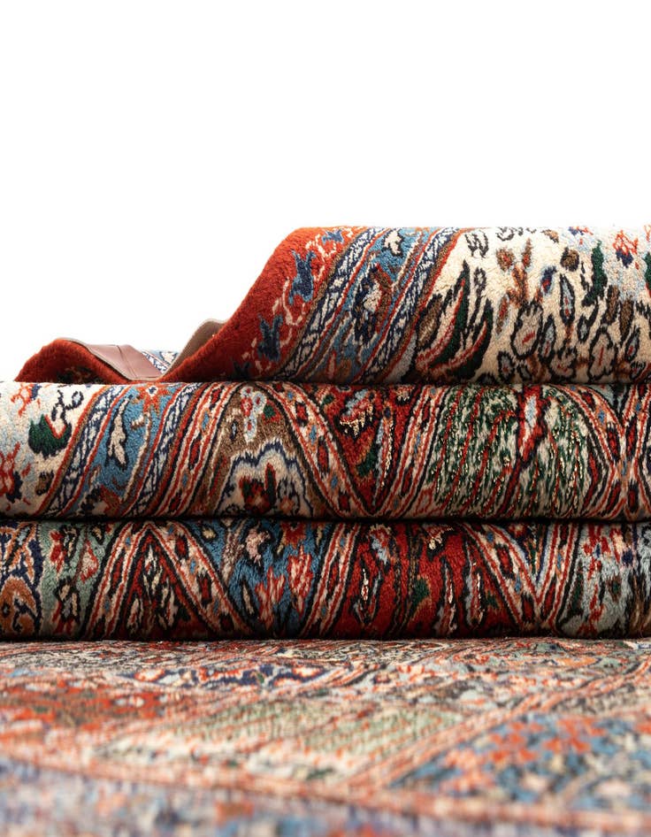 Detail image of  6' 7 x 9' 5 Mood Wool Rug