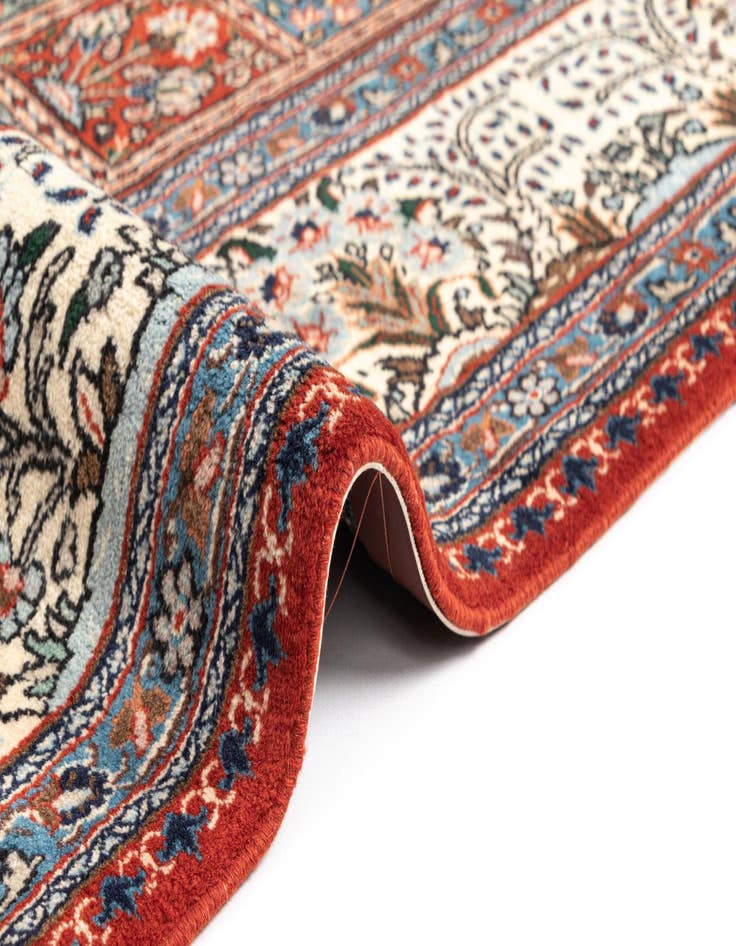 Detail image of  6' 7 x 9' 5 Mood Wool Rug