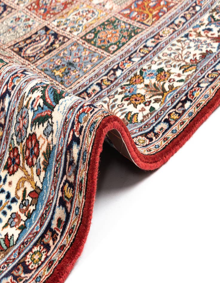 Detail image of  6' 8 x 9' 2 Mood Wool Rug