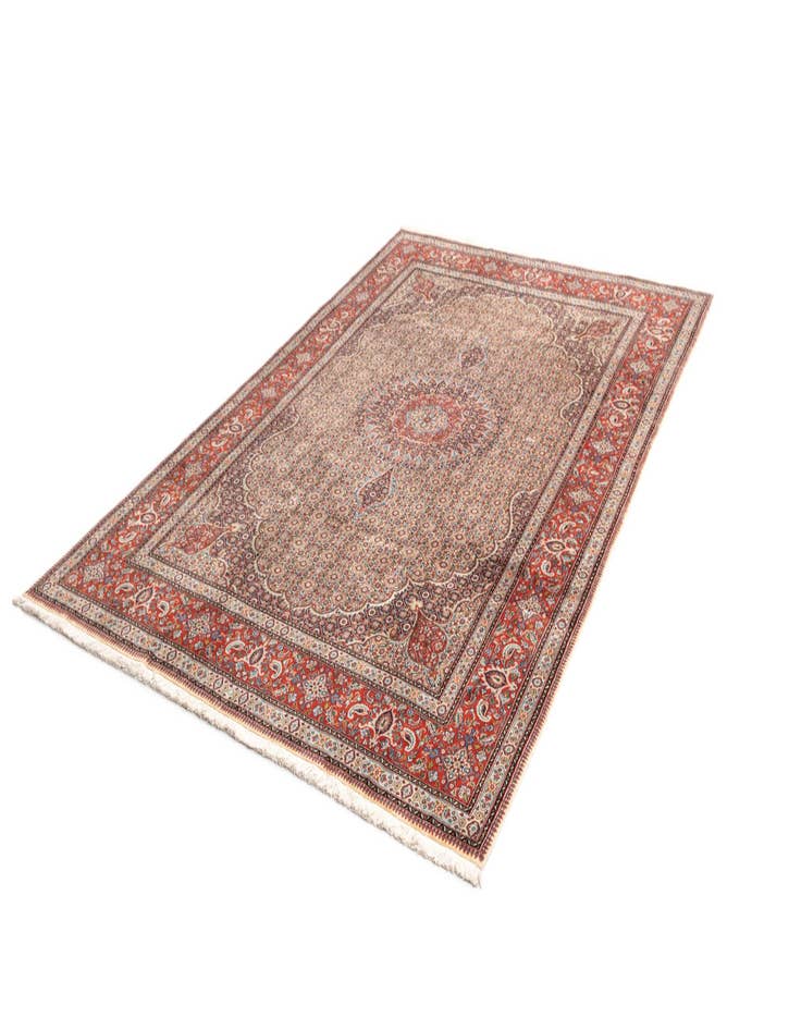 Detail image of  6' 8 x 9' 6 Mood Wool Rug