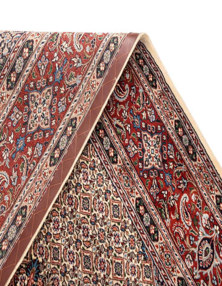 Detail image of  6' 9 x 9' 9 Mood Wool Rug