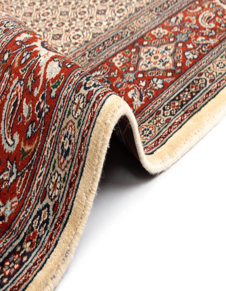 Detail image of  6' 7 x 9' 9 Mood Wool Rug