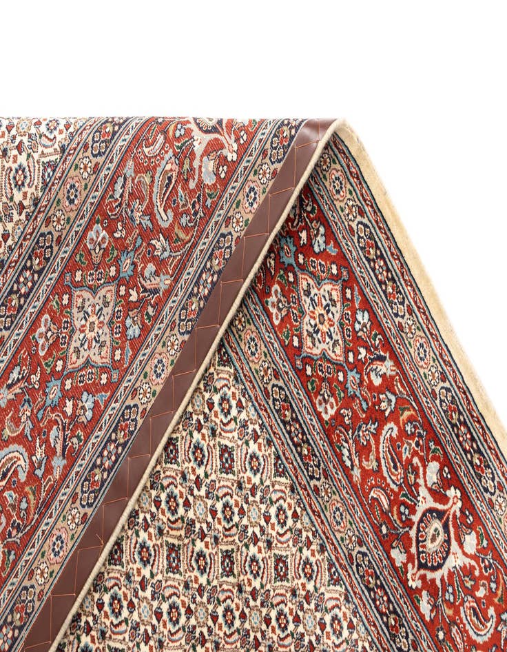 Detail image of  6' 7 x 9' 9 Mood Wool Rug