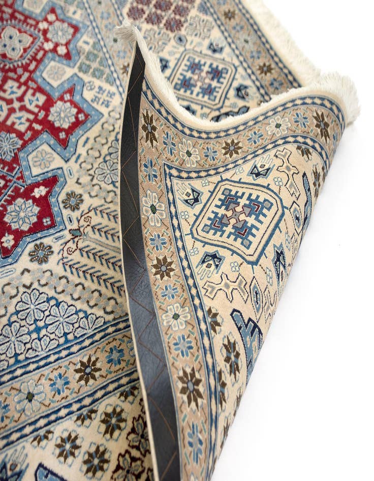 Detail image of  8' x 11' 4  Hand Knotted Nain Persian Rug