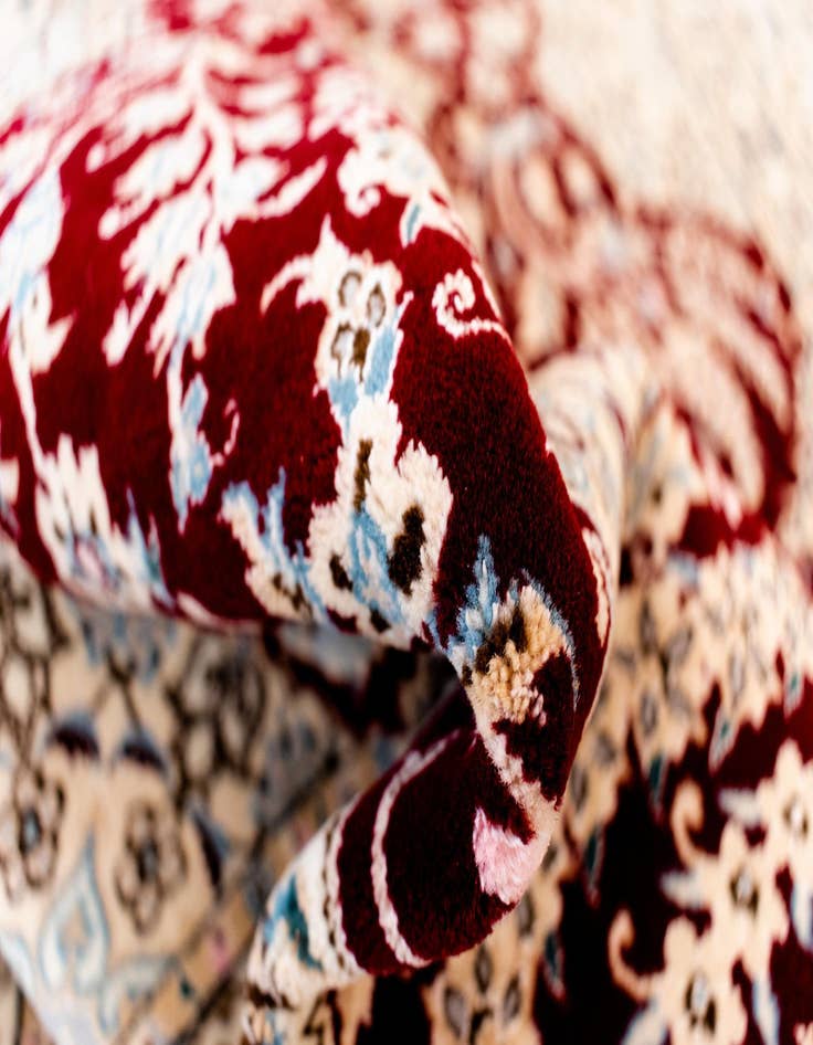 Detail image of  6' 10 x 10' Nain Rug