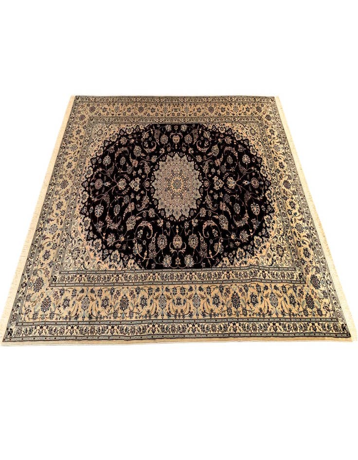 Detail image of  6' 10 x 9' 10 Nain Rug