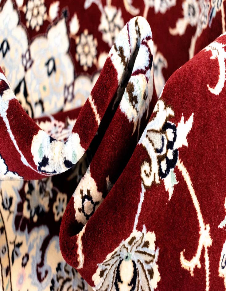 Detail image of  6' 11 x 10' 2 Nain Rug