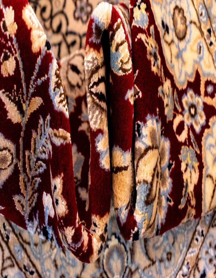 Detail image of  4' 1 x 6' Nain Rug