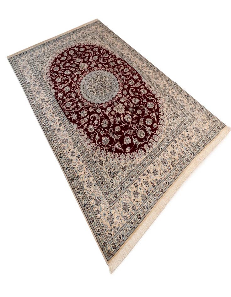 Detail image of  6' 9 x 10' 4 Nain Rug