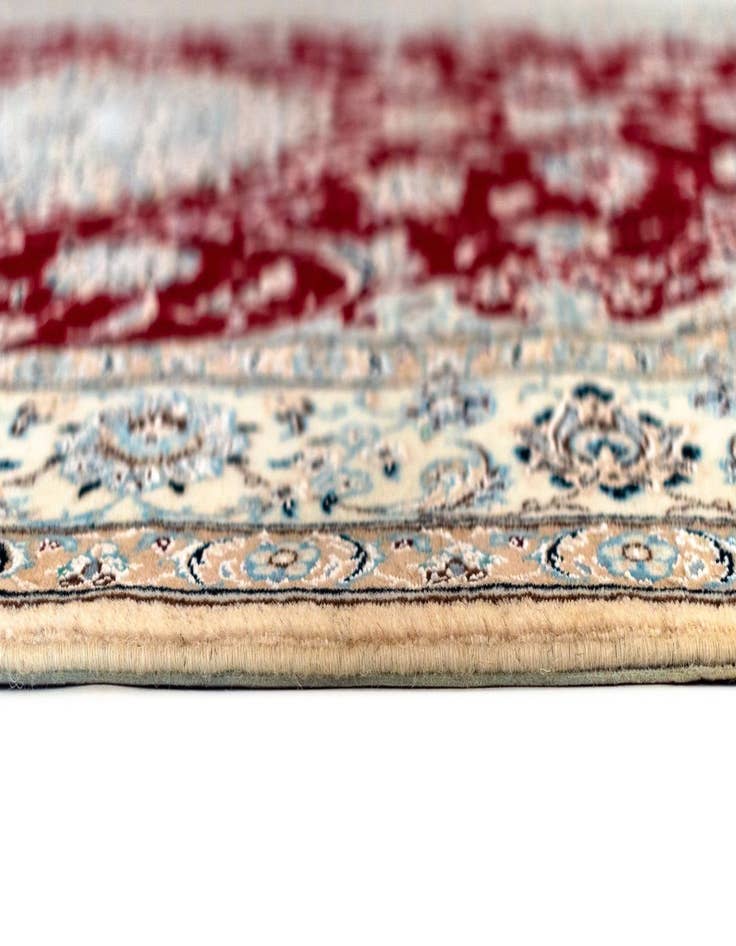 Detail image of  4' 2 x 6' 8 Nain Rug