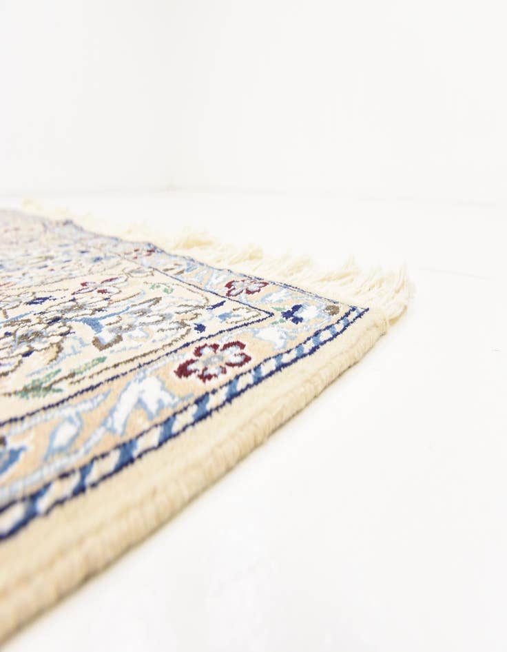 Detail image of  5' 1 x 8' 3  Hand Knotted Nain Persian Rug