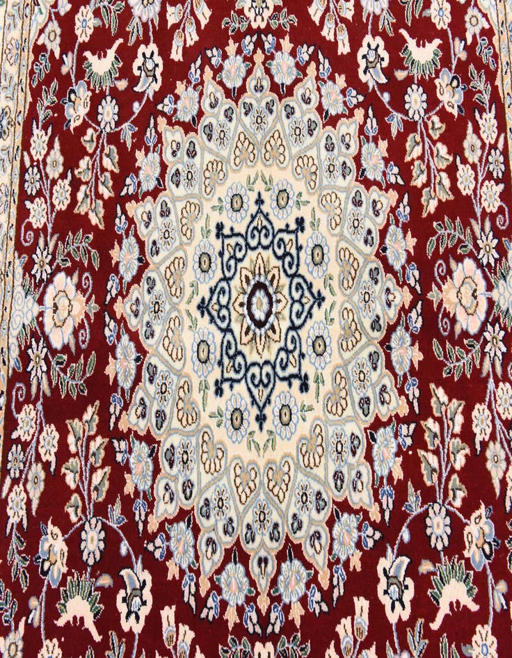 Detail image of  4' 11 x 8'  Hand Knotted Nain Persian Rug
