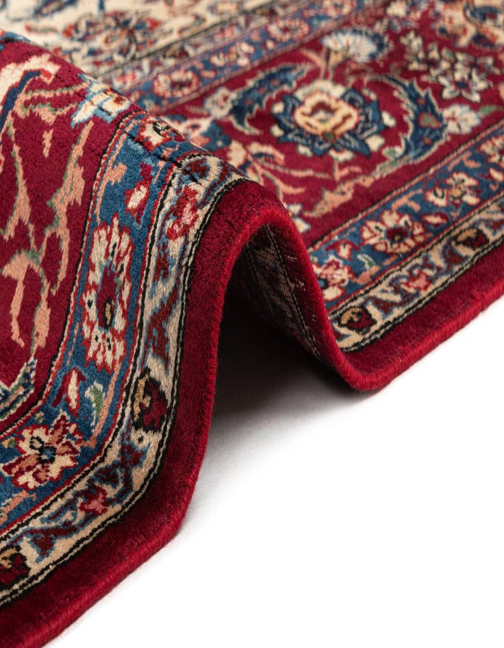 Detail image of  7' 10 x 11' 7 Najafabad Wool Rug