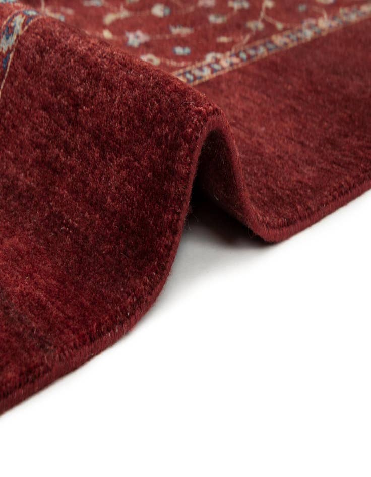 Detail image of  7' 4 x 10' 2  Hand Knotted Nila Wool Rug