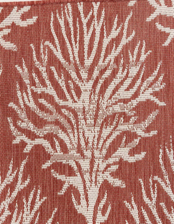 Detail image of  5' 3 x 7' 8  Washable Botanical Indoor / Outdoor Rug