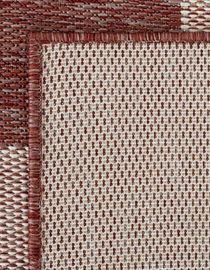 Detail image of  5' 3 x 7'  Washable Checkered Indoor / Outdoor Rug