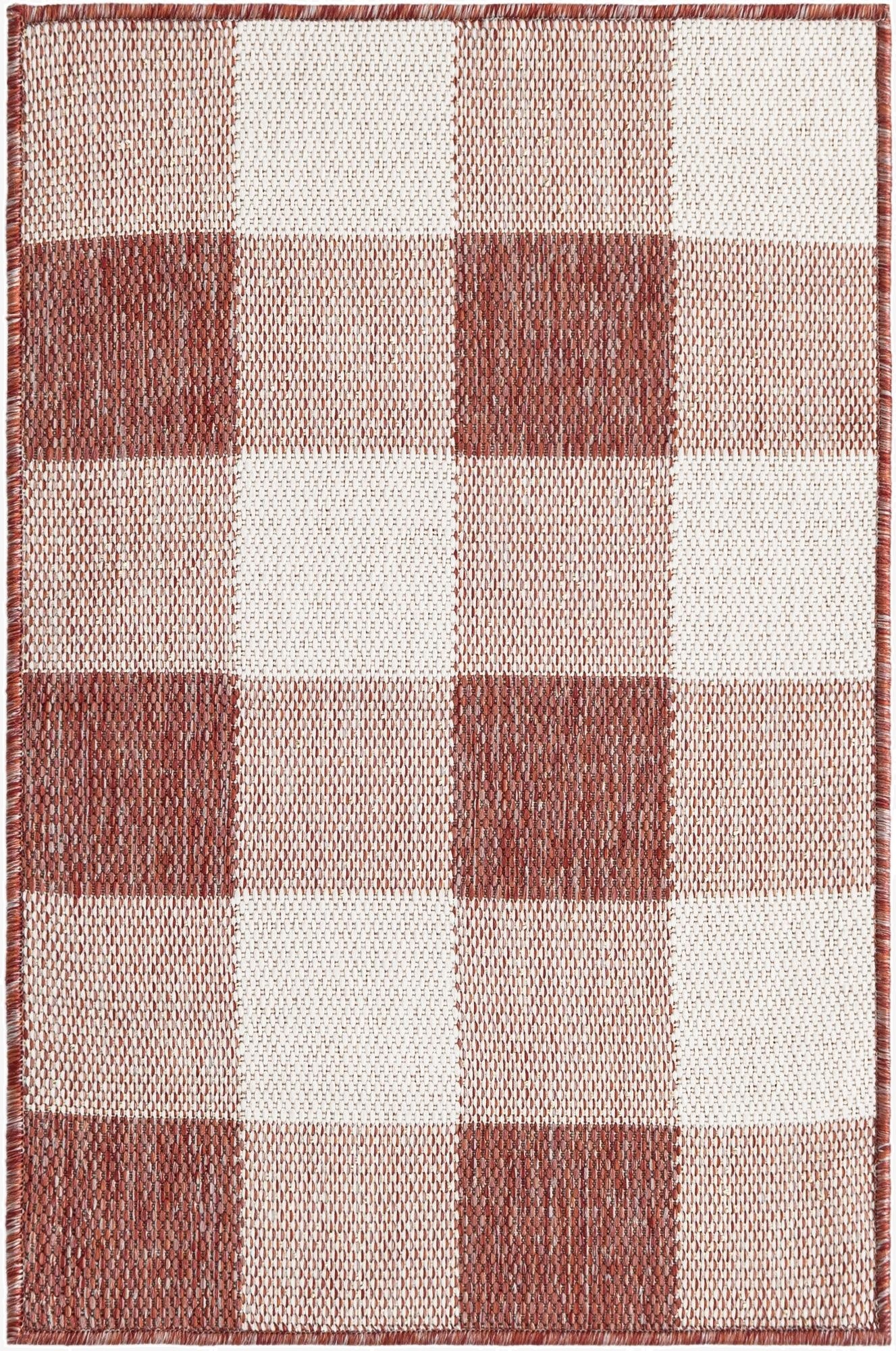  2' x 3'  Washable Checkered Indoor / Outdoor Rug
