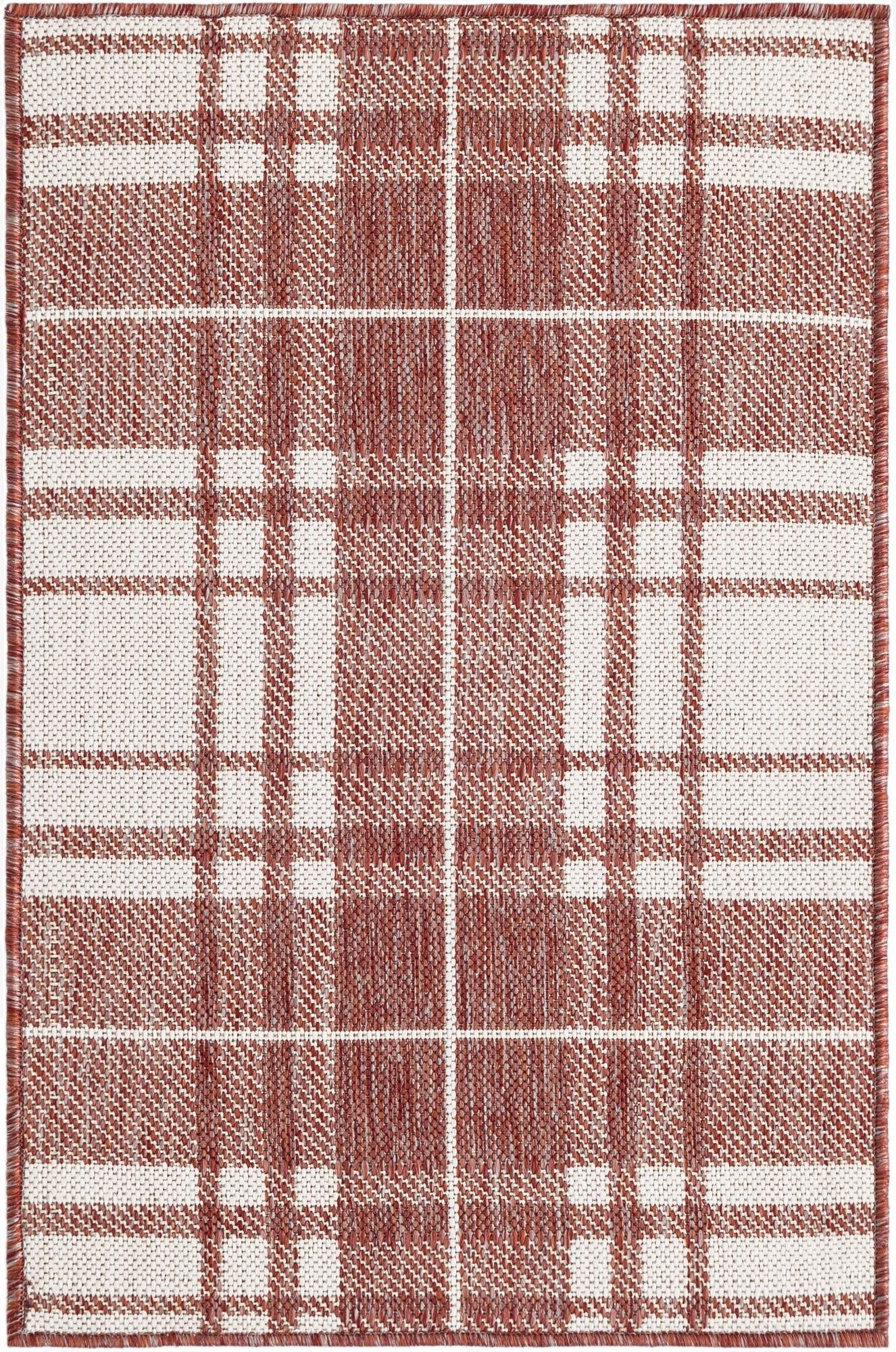  2' x 3'  Washable Checkered Indoor / Outdoor Rug