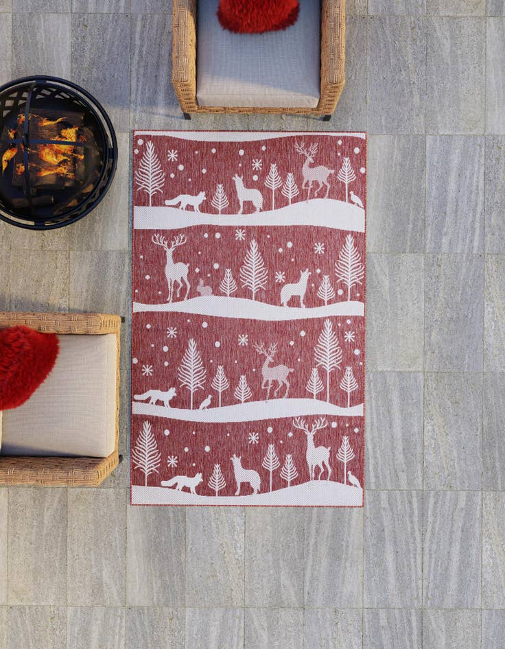 Detail image of  7' 10 x 10'  Washable Holiday Indoor / Outdoor Rug