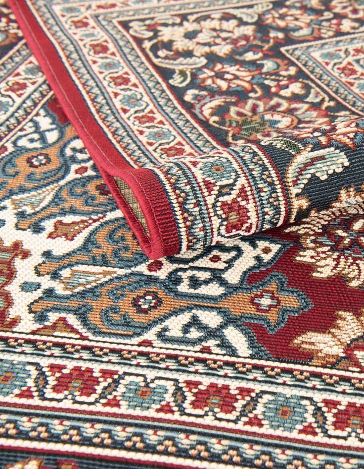 Detail image of  7' 10 x 10'  Washable Traditional Indoor / Outdoor Rug