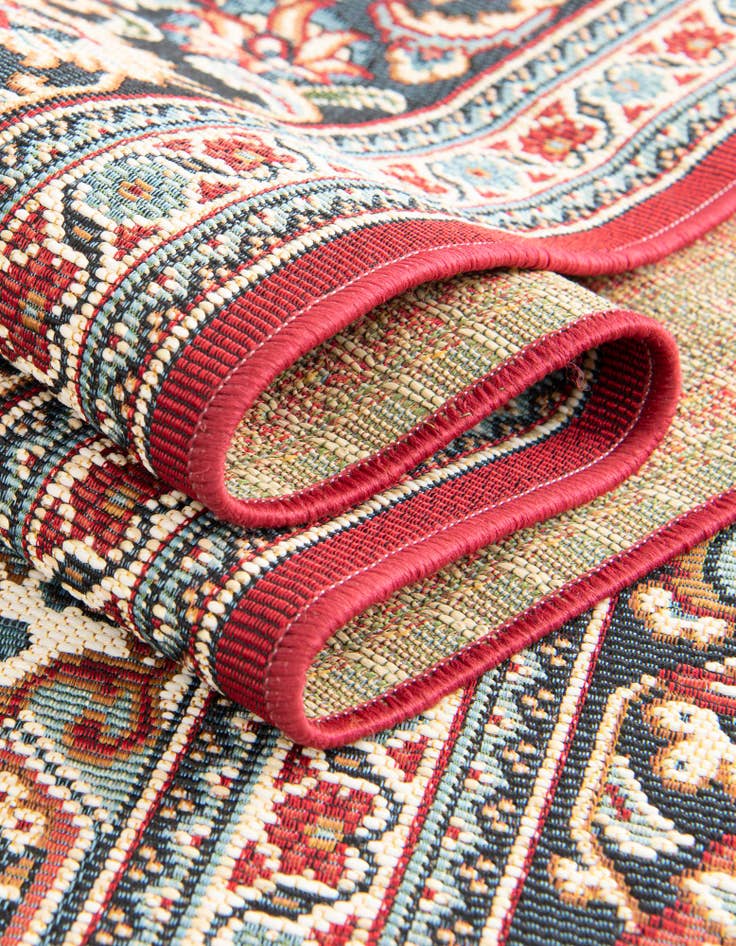 Detail image of  7' 10 x 10'  Washable Traditional Indoor / Outdoor Rug