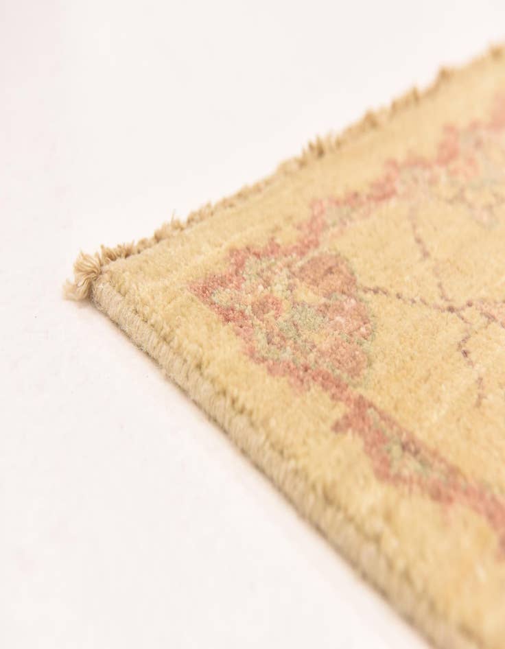 Detail image of  5' 7 x 7' 9  Hand Knotted Peshawar Ziegler Wool Rug