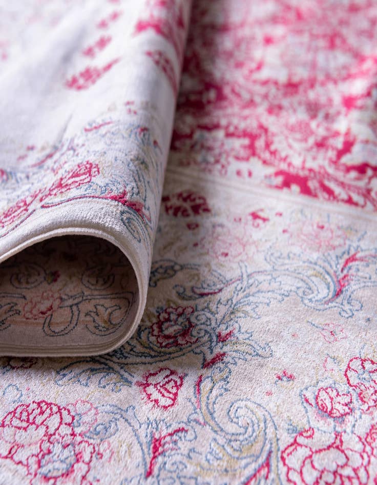 Detail image of  6' 7 x 9' 10 Qom Bamboo Silk Rug