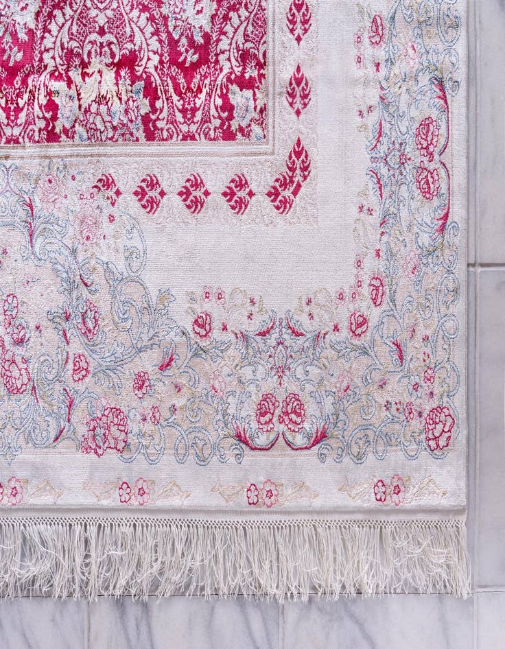 Detail image of  6' 7 x 9' 10 Qom Bamboo Silk Rug