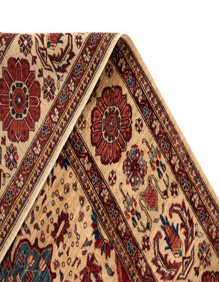 Detail image of  6' 1 x 8' 6 Samarkand Wool Rug