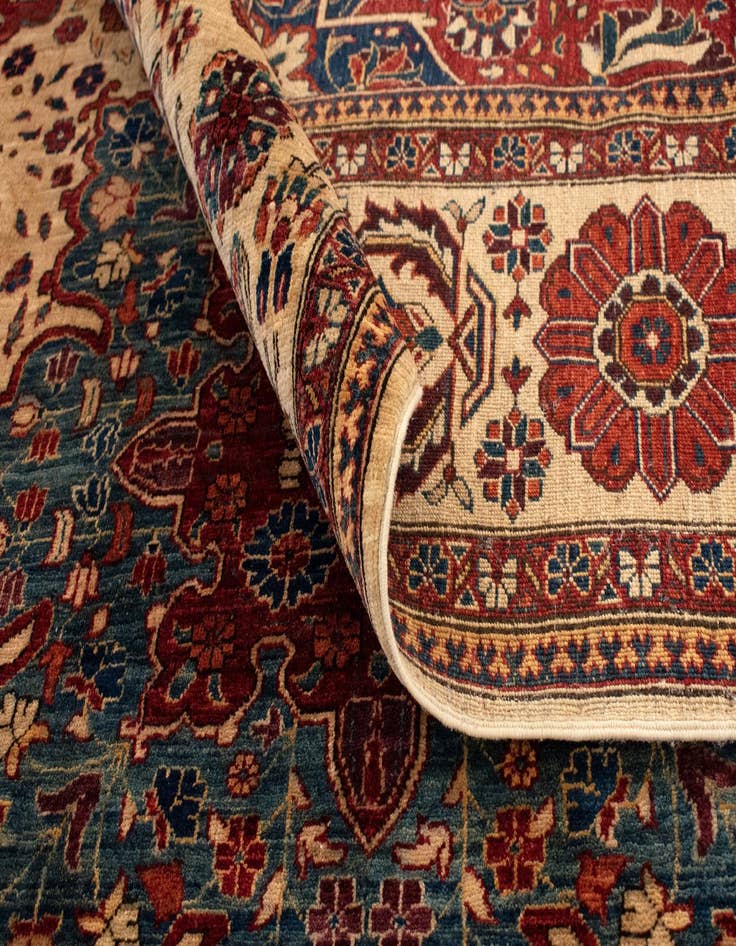 Detail image of  6' 1 x 8' 6 Samarkand Wool Rug