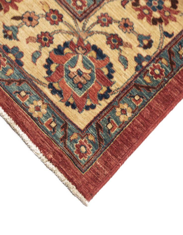 Detail image of  8' 4 x 10' 9 Sara Wool Rug