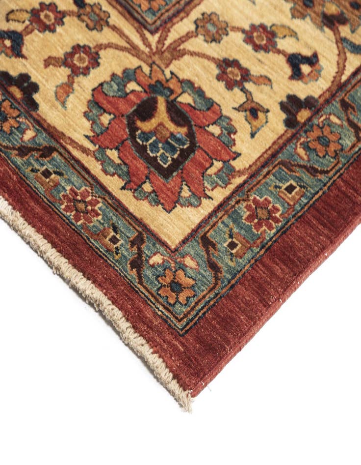 Detail image of  9' 1 x 11' 6 Sara Wool Rug