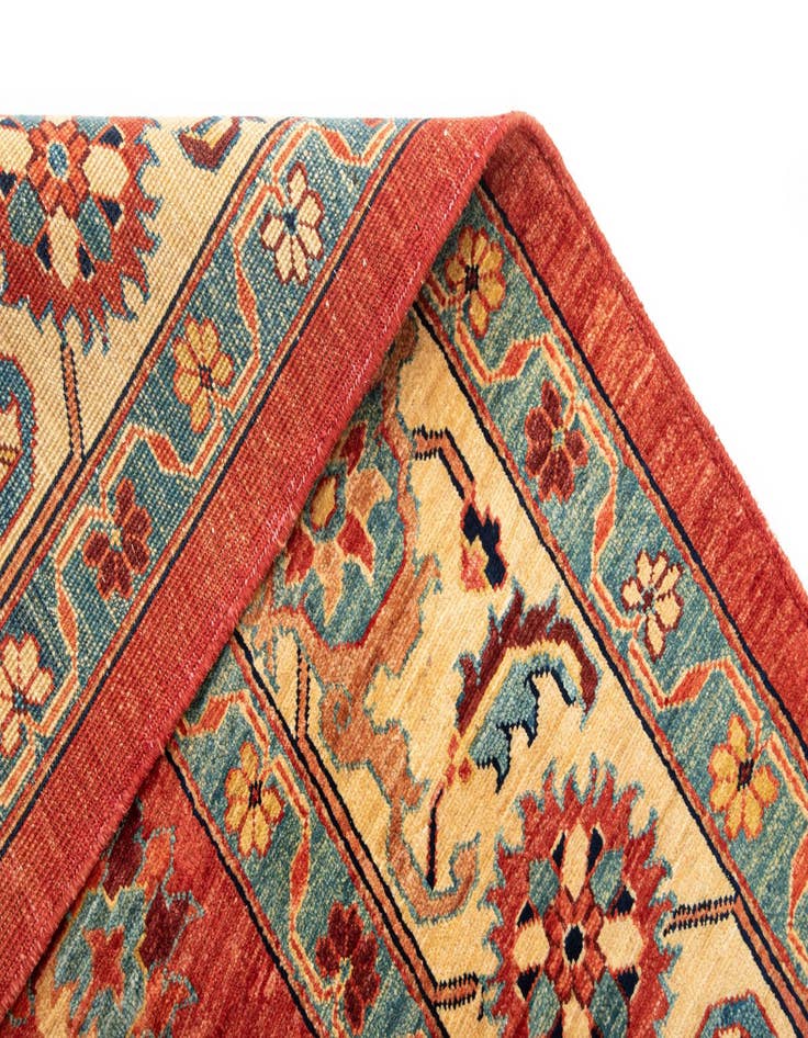 Detail image of  6' 1 x 8' Sara Wool Rug