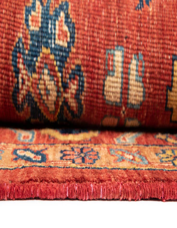 Detail image of 6' 1 x 7' 9 Sara Wool Rug
