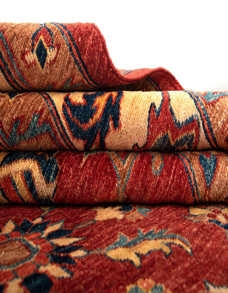 Detail image of  6' 4 x 8' 2 Sara Wool Rug