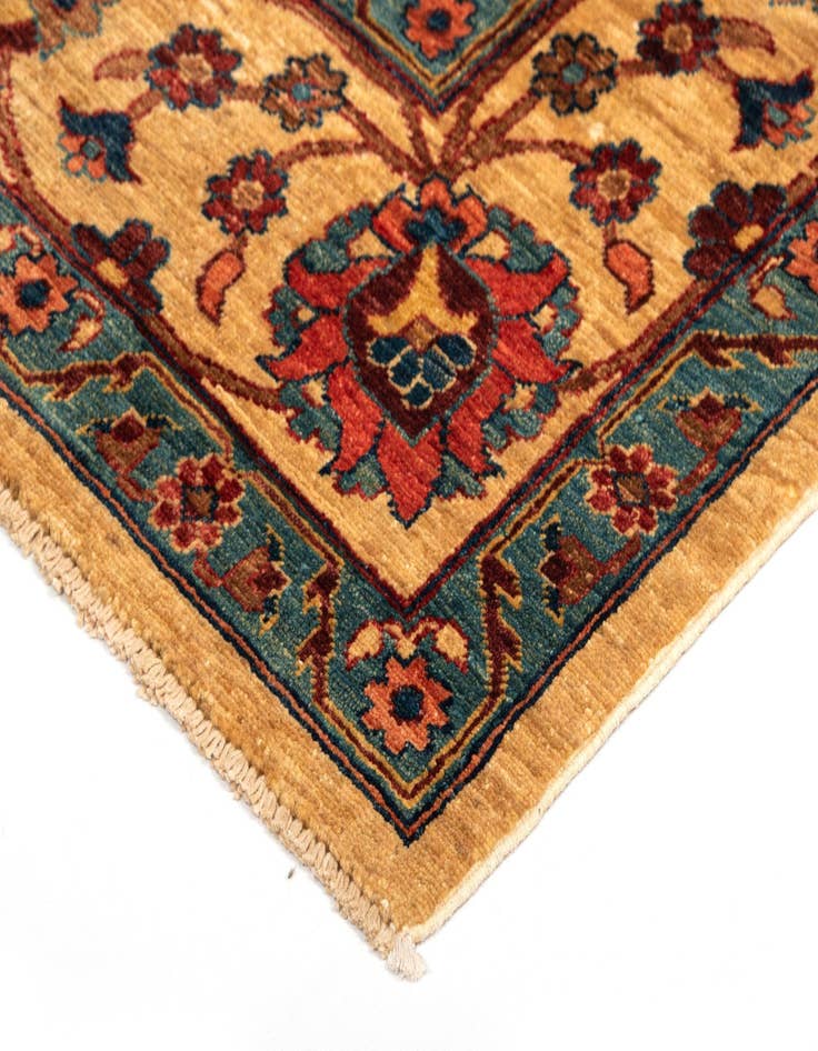 Detail image of  6' x 8' Sara Wool Rug