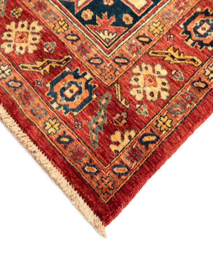 Detail image of  5' x 6' 11 Sara Wool Rug