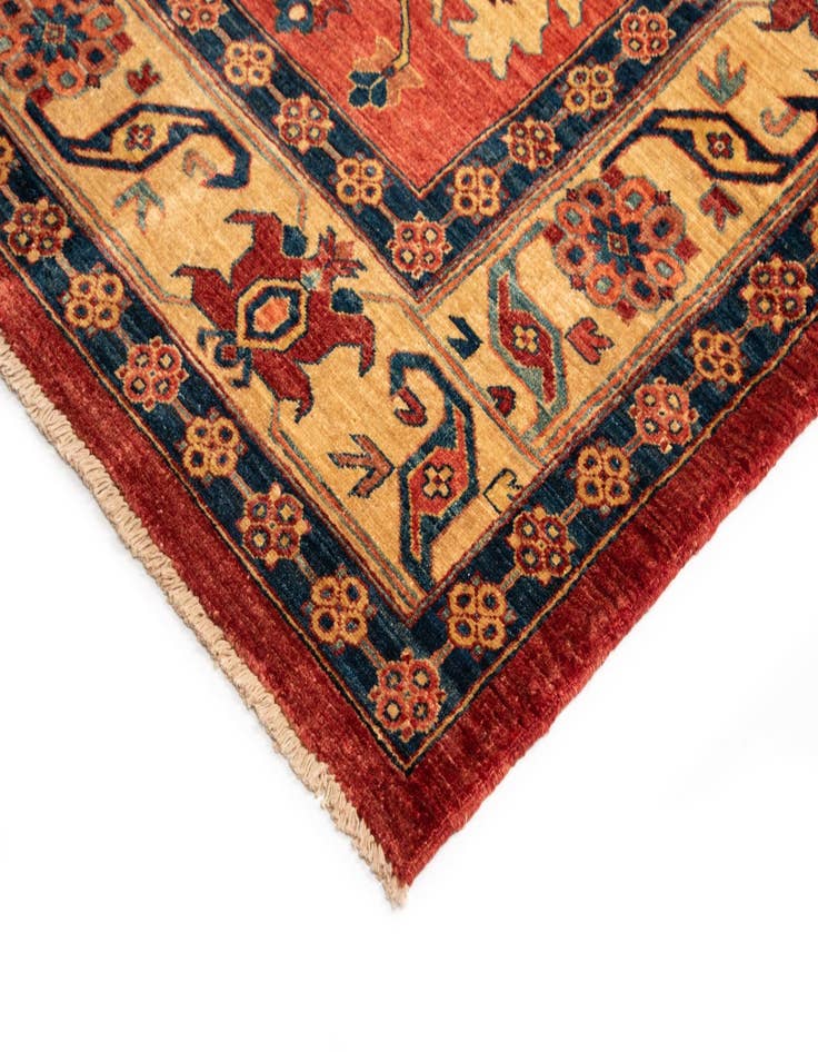 Detail image of  7' 4 x 9' 6 Sara Wool Rug