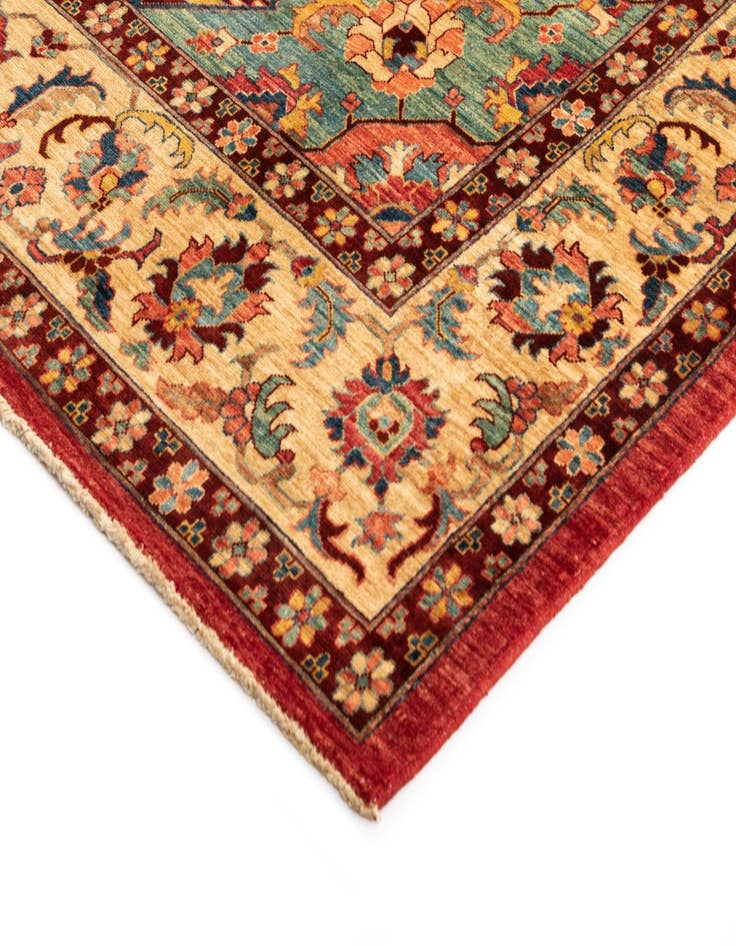 Detail image of  7' 3 x 10' 4 Sara Wool Rug