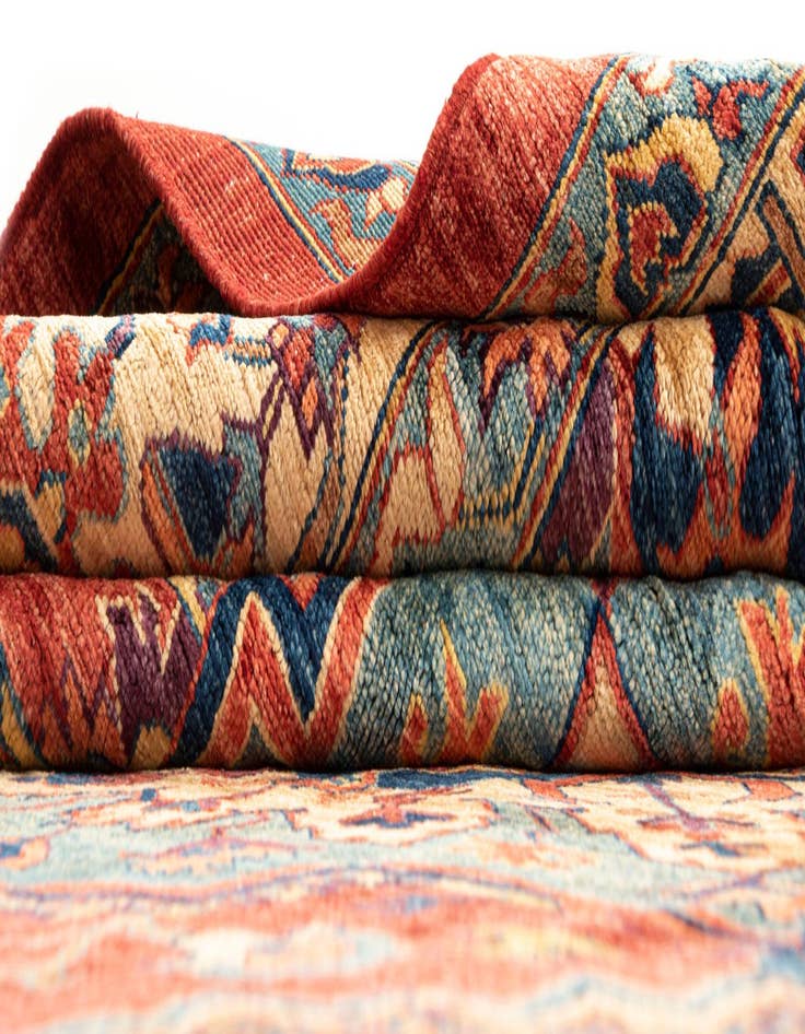 Detail image of  8' 1 x 10' 4 Sara Wool Rug