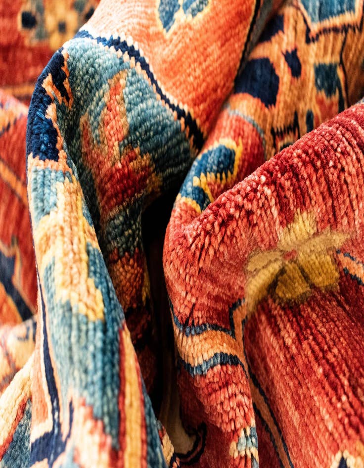 Detail image of  6' 6 x 8' 10 Sara Rug