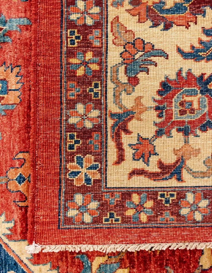 Detail image of  7' 2 x 9' 6 Sara Rug