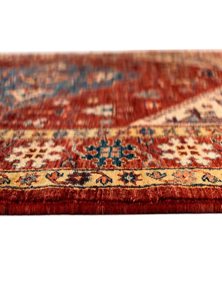 Detail image of  5' 10 x 7' 7 Sara Rug