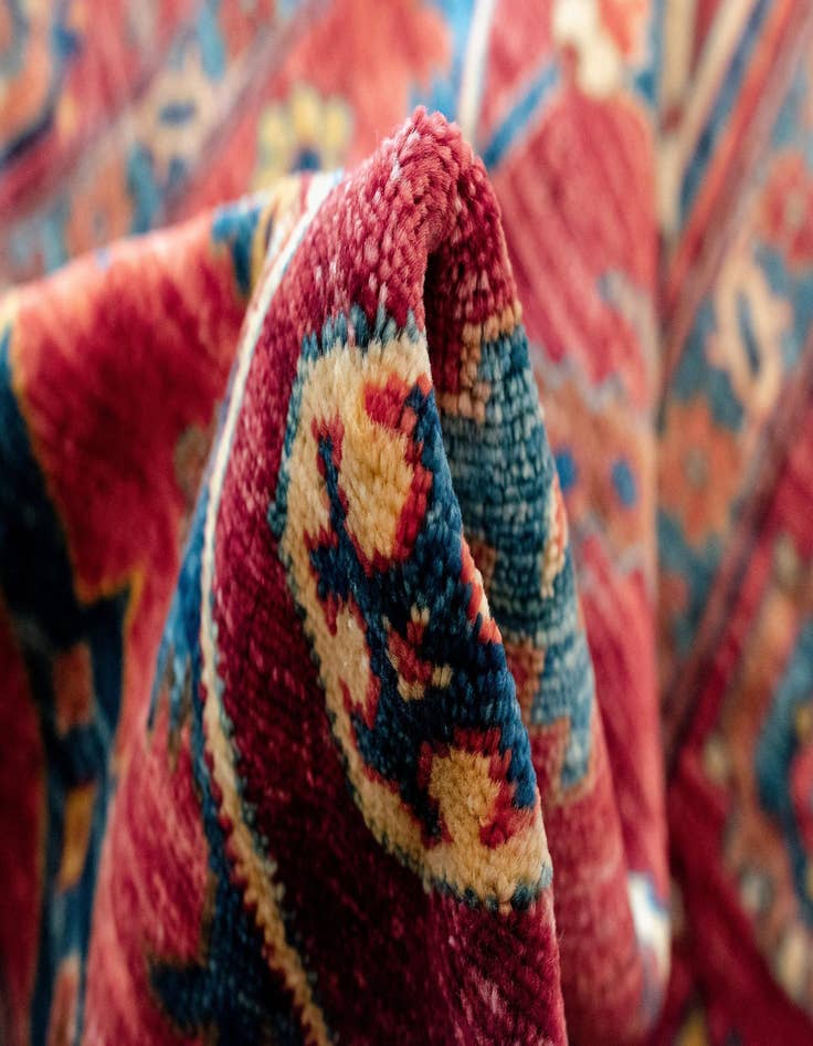 Detail image of  5' 1 x 6' 9 Sara Wool Rug