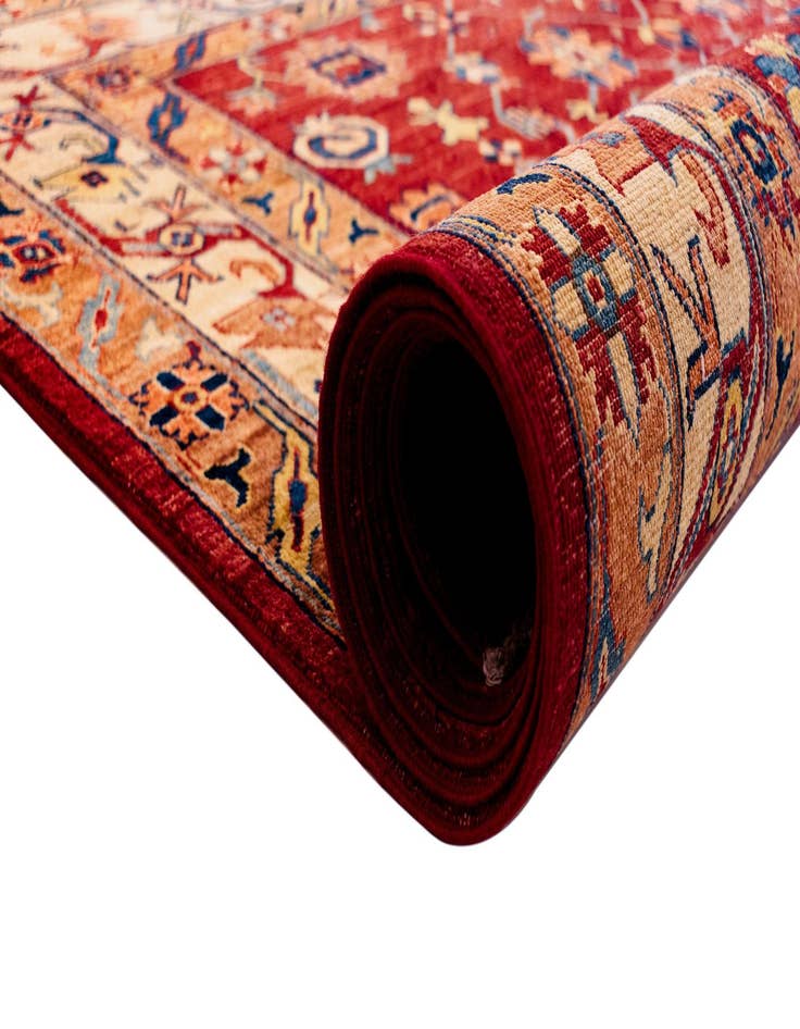 Detail image of  6' 4 x 8' 4 Sara Wool Rug