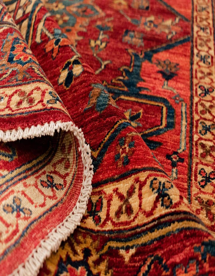 Detail image of  5' 11 x 7' 10 Sara Wool Rug