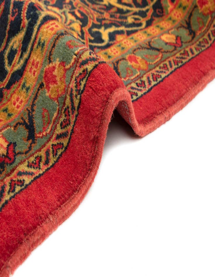 Detail image of  9' 9 x 13' Sarough Wool Rug