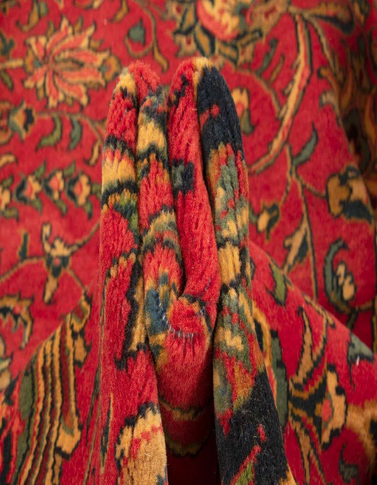 Detail image of  9' 9 x 13' Sarough Wool Rug
